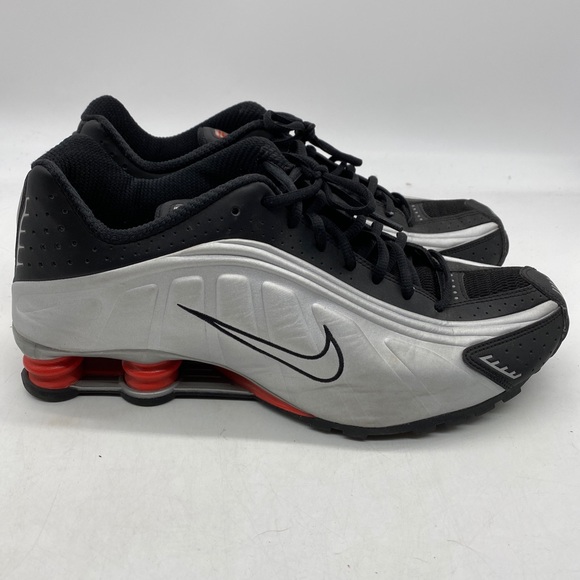 USED Sz 12 Mens Nike Shox R4 Shoes Silver Black USED Sz 12 Mens Nike Shox R4 Shoes Silver Black